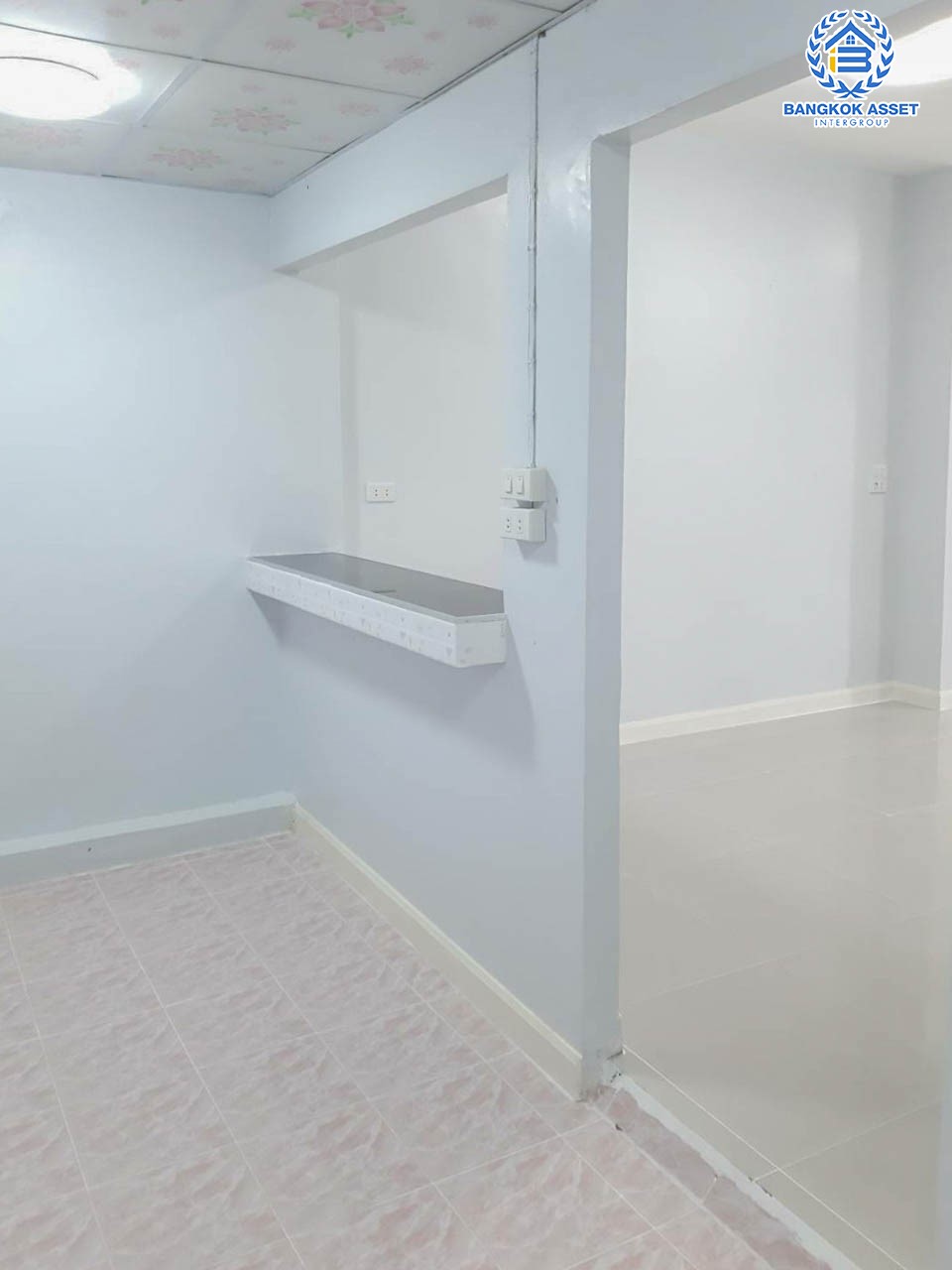 *****ทาวน์เฮ้าส์มือสองย่านนนทบุรี ม.ศุภากร บางกรวย-ไทรน้อย เนื้อที่ 18 ตร.ว. ฟังก์ชัน 3 ห้องนอน 2 ห้องน้ำ 1 ที่จอดรถ รีโนเวทใหม่ พร้อมเข้าอยู่ บนทำเลเชื่อมต่อถ.บางกรวย-ไทรน้อย, ถ.กาญจนาภิเษก, ถ.ชัยพฤกษ์ ในราคาคุ้มสุดในย่าน!